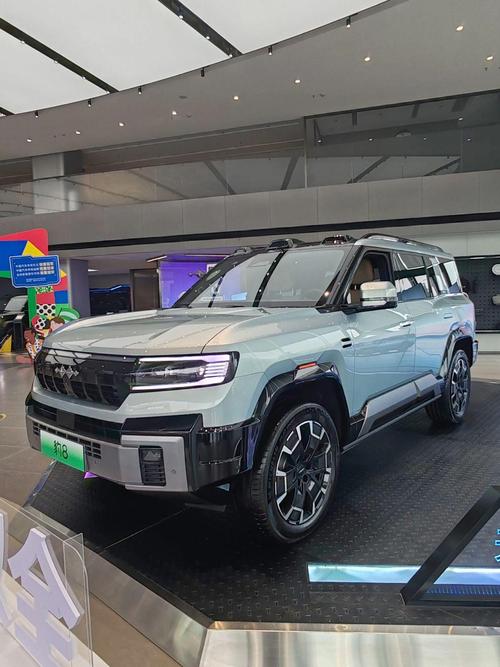 佛山三水区阳维志企业管理咨询比亚迪方程豹硬派越野的爆款，英菲尼迪35周年与你共成长